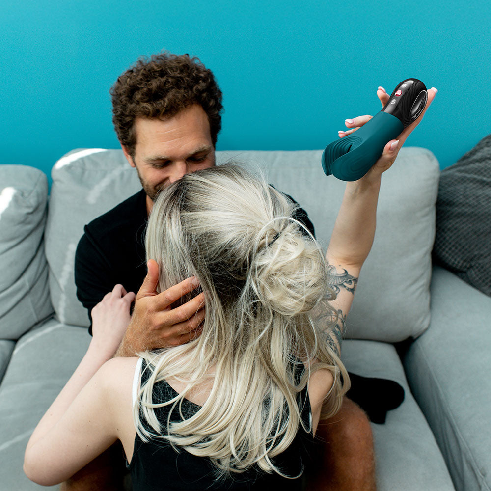Fun Factory MANTA Bottle - Bottle USB-C Rechargeable Unisex Vibrator