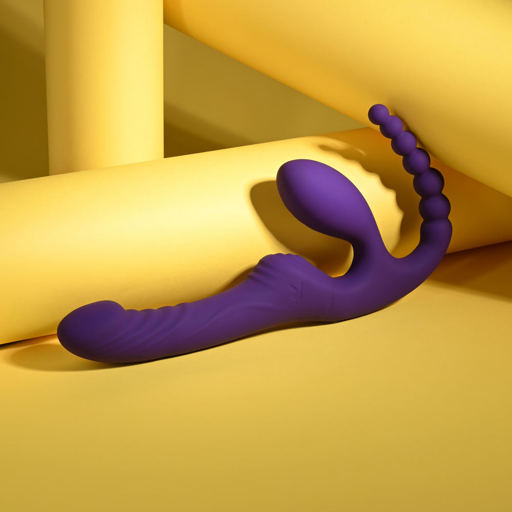 Playboy Pleasure HUG IT OUT - 29 cm USB Rechargeable Strapless Strap-On